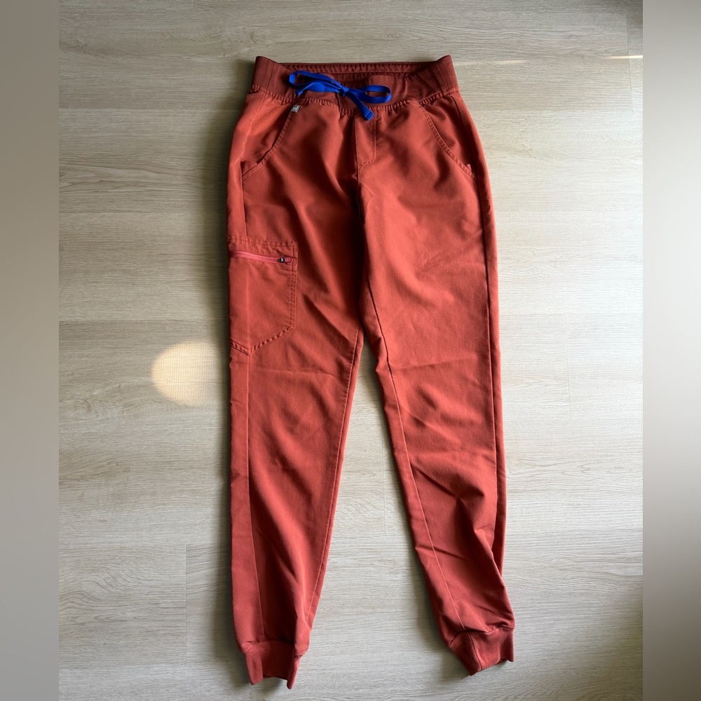 Figs Burnt Orange terracotta Zamora Jogger scrub pants.